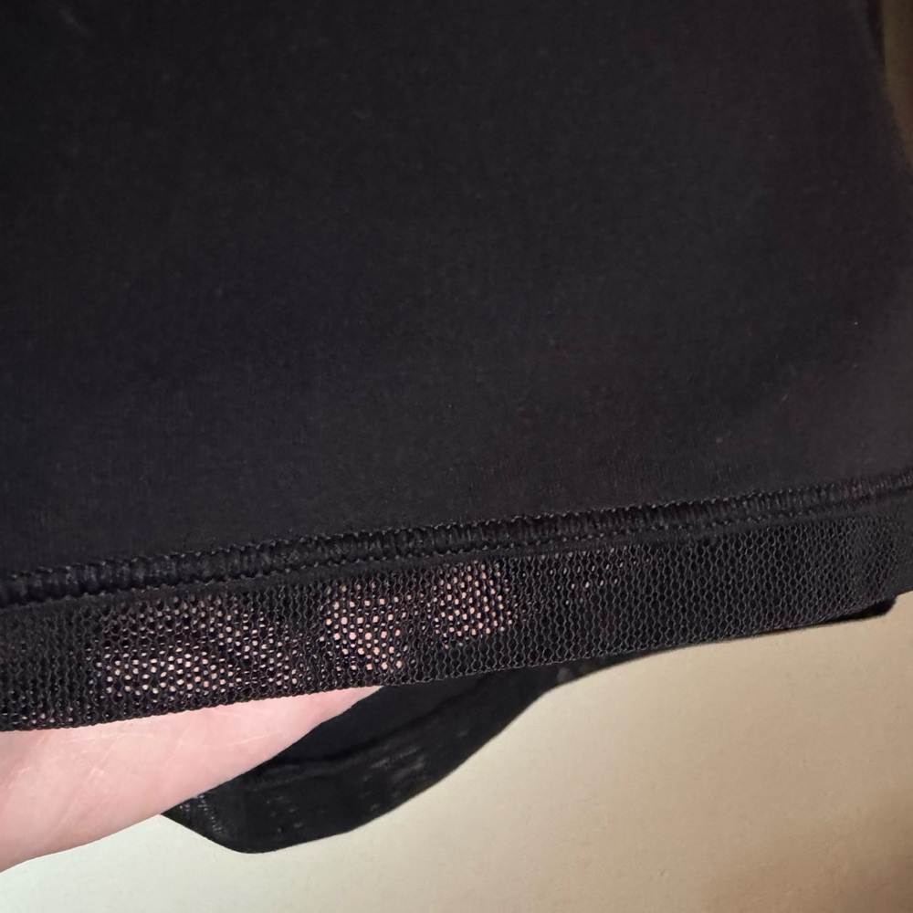 Lululemon Women’s Long Sleeve Top, Size 4 - Picture 3 of 5
